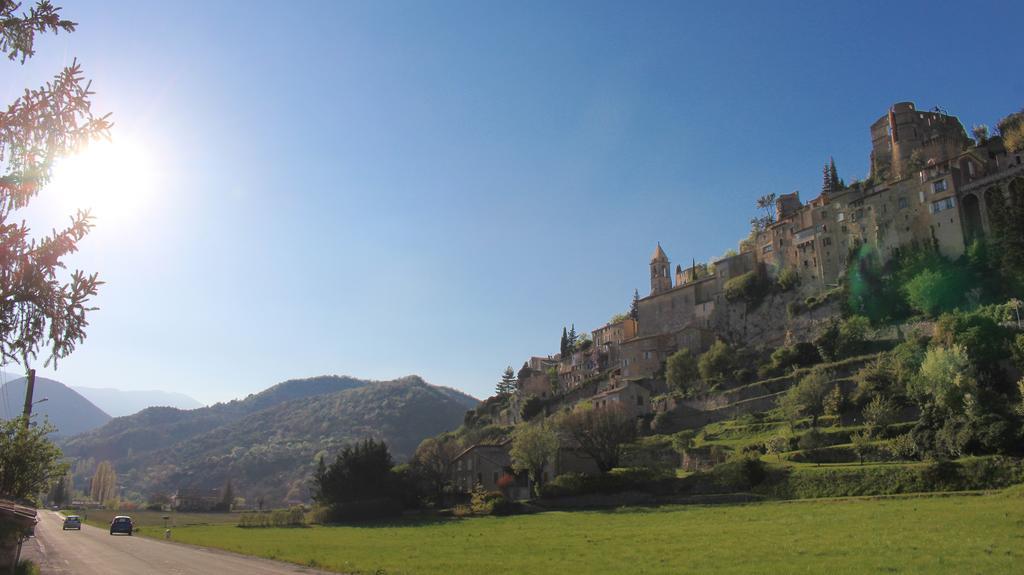 Hotel Vvf Drome Provence Montbrun-les-Bains Zewnętrze zdjęcie